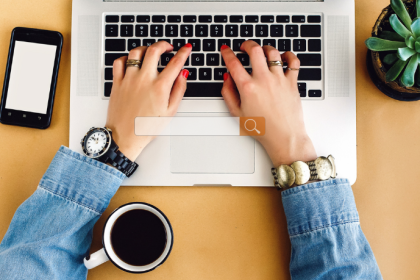A tecnologia facilita o monitoramento de menções e fortalece a gestão de reputação online, destaca a Saftec Digital.