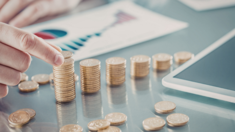 Entenda como mapear e mitigar exposições com Renato de Castro Longo Furtado Vianna na gestão de riscos financeiros.